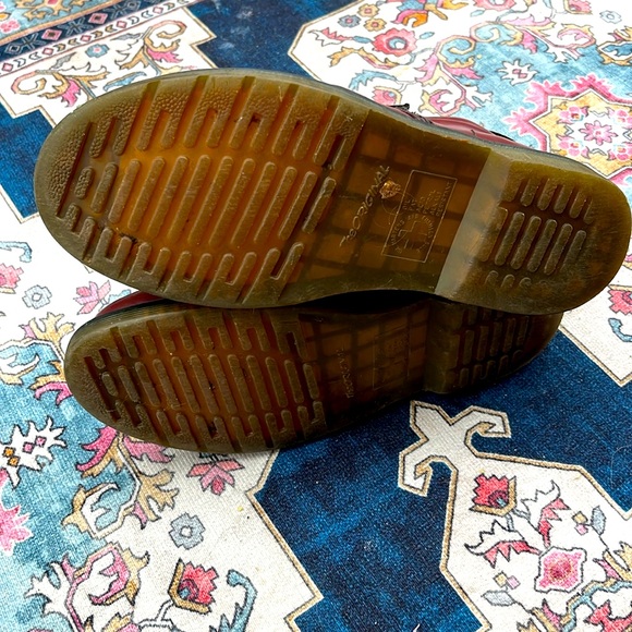 Burgundy Dr Martens size 7M - Picture 5 of 6